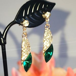 18k Gold 💚 Rhinestone & Green Drop Earrings ☆》NWT《☆